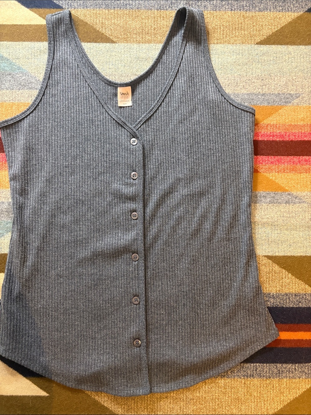 Smash + Tess Women's Gray Ribbed V-Neck Button Front Tank